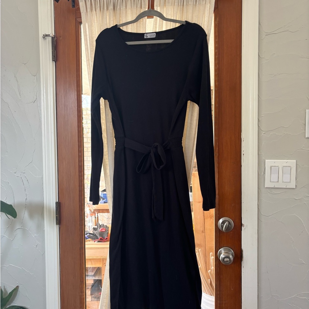 Long sleeve ribbed tie midi dress